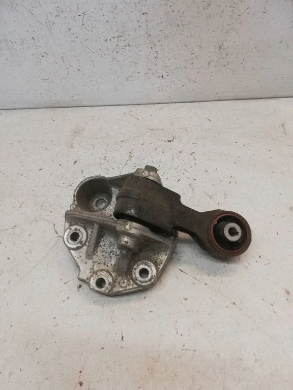 Engine mounting bracket 9647646380