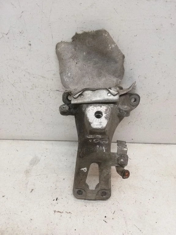 Engine mounting bracket 8K0199303AQ