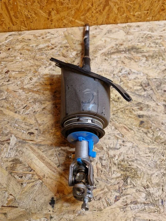Steering column universal joint 0927