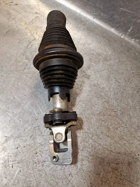 Steering column universal joint – Mercedes-Benz C-Class AMG W204 (2007-2014)