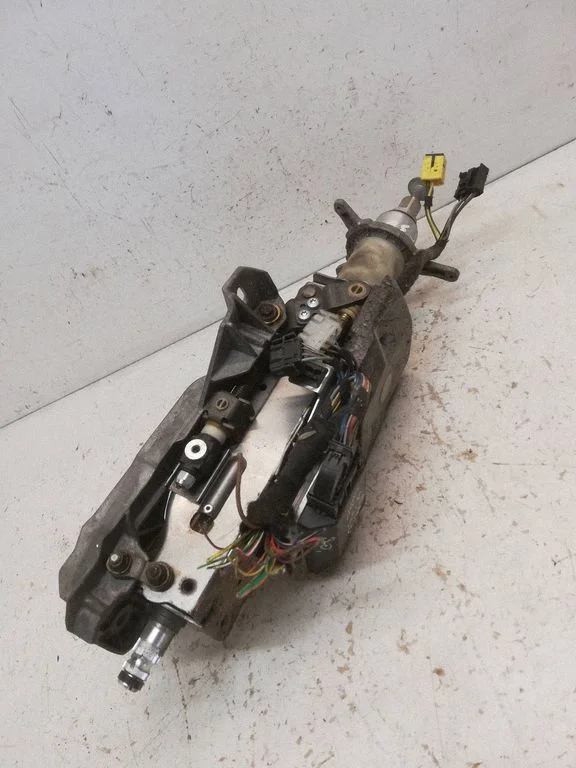 Steering wheel axle – BMW 7 Series E65 E66 (2001-2008)