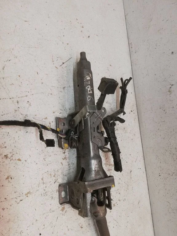 Steering wheel axle