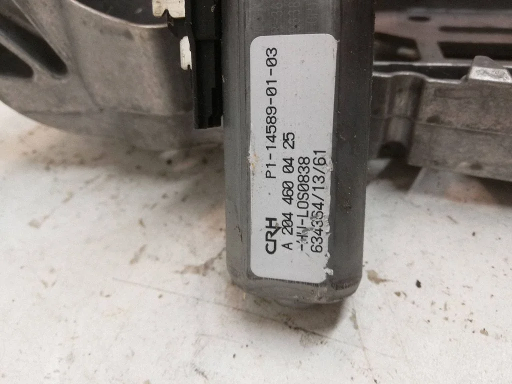 Steering wheel axle 166462082