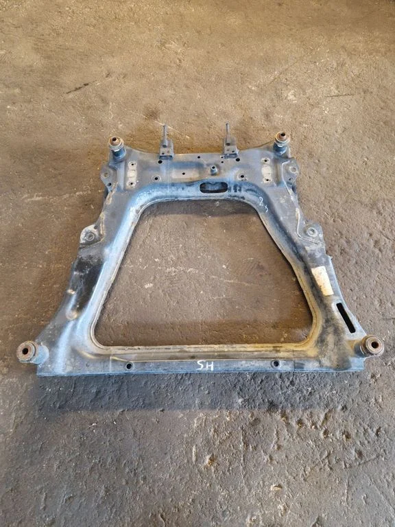 Priekšējais palīgrāmis 4415R300