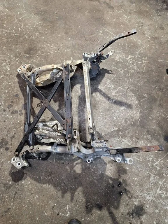 Front subframe – Audi A4 Allroad B8 (2008-2016)