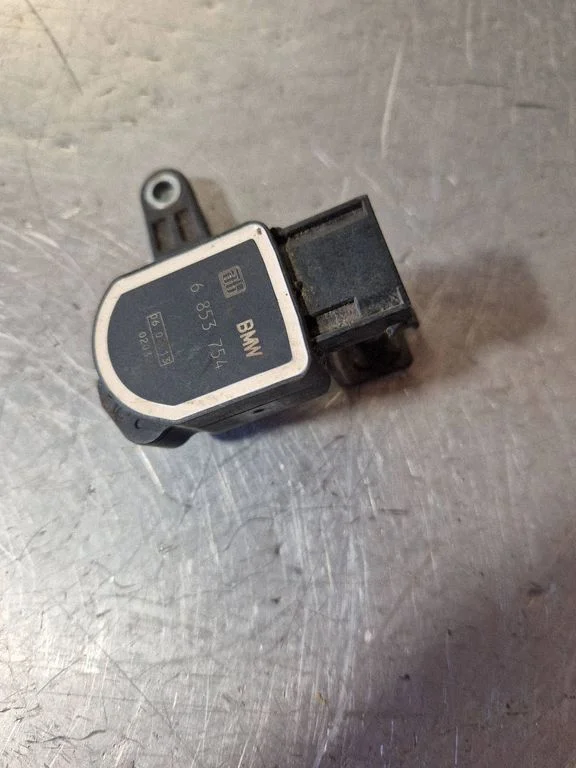Headlight/headlamp level sensor – BMW X6 E71 (2008-2014)