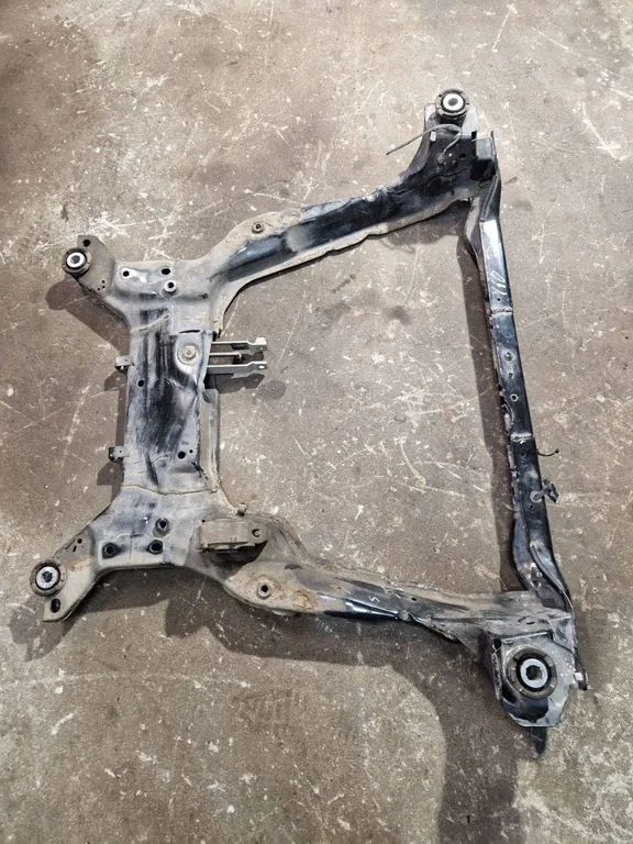 Front subframe – Volvo XC60 (2014-2016)