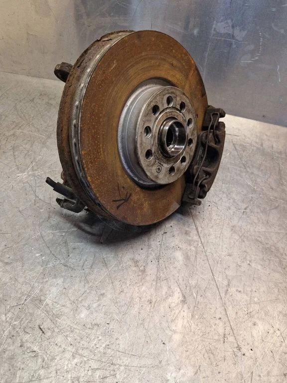 Front wheel hub spindle knuckle – Skoda Superb B6 (3T) (2008-2015)