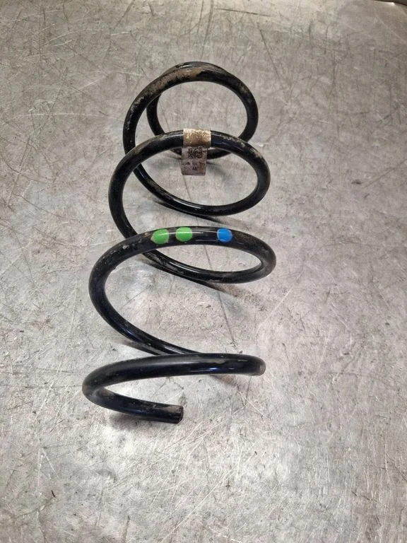Front coil spring 2Q0411105