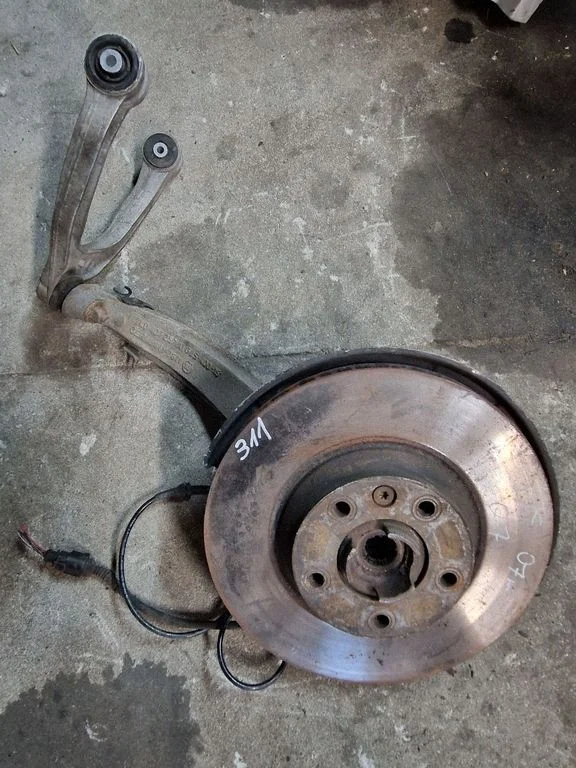 Front wheel hub – Audi Q7 4L (2005-2015)