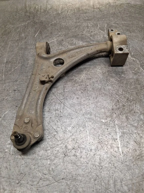 Front lower control arm/wishbone – Volkswagen Sharan (2011-)