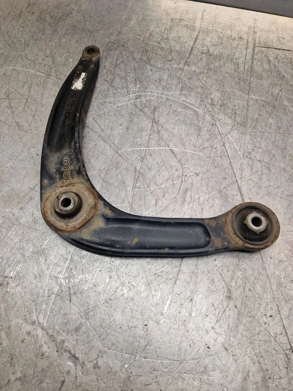 Front lower control arm/wishbone 884980