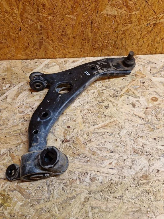 Front lower control arm/wishbone 20140702B