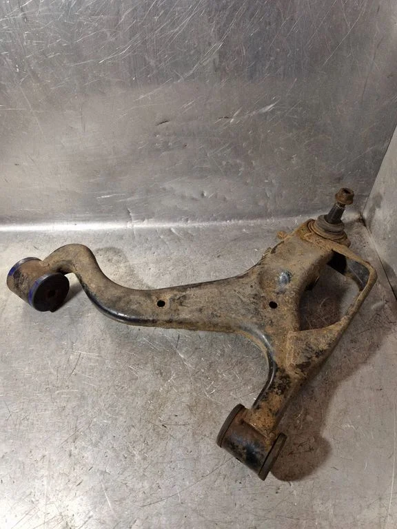 Front lower control arm/wishbone – Land Rover Range Rover Sport L320 (2005-2013)