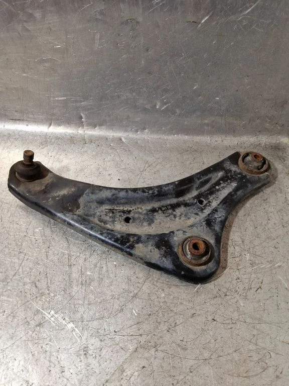 Front lower control arm/wishbone DH15R
