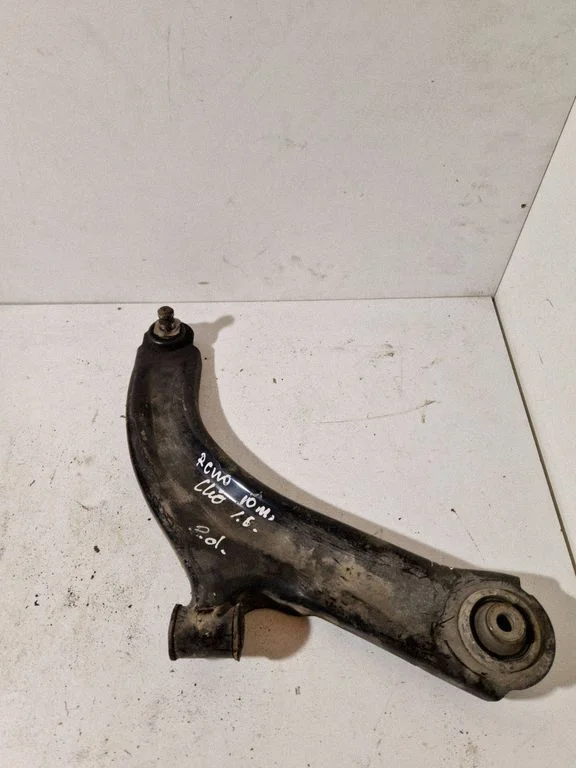 Front lower control arm/wishbone – Renault Clio III (2005-2012)