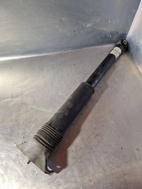 Rear shock absorber/damper – Opel Astra K (2015-2021)