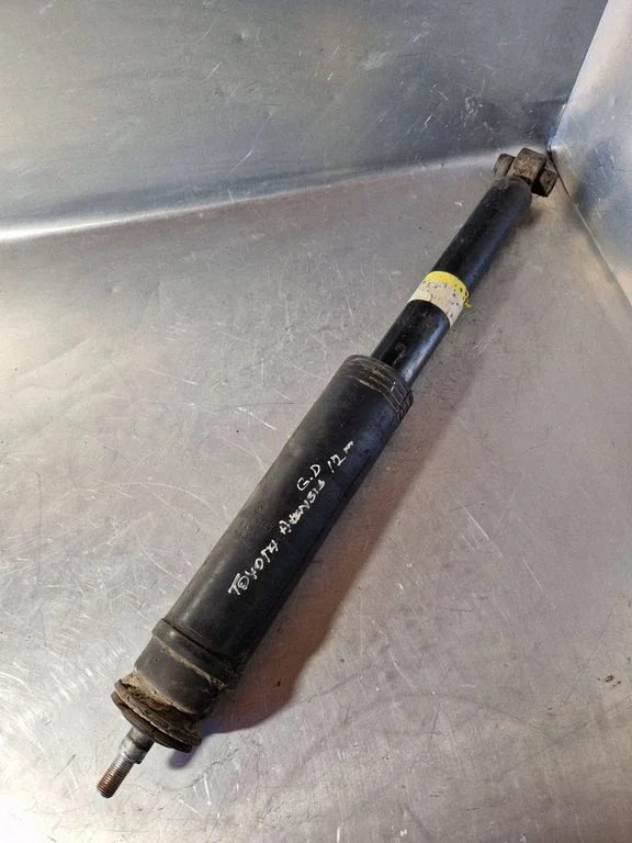 Rear shock absorber/damper – Toyota Avensis T270 (2009-2012)