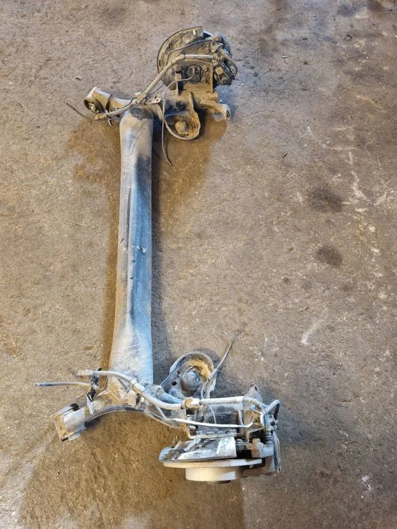 Tagumine sild – Nissan Qashqai (2014-2016)