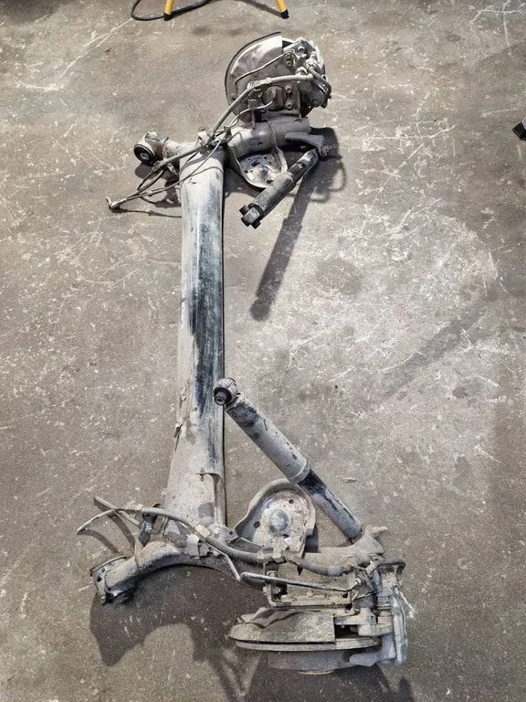 Tagumine sild – Nissan Qashqai (2014-2016)
