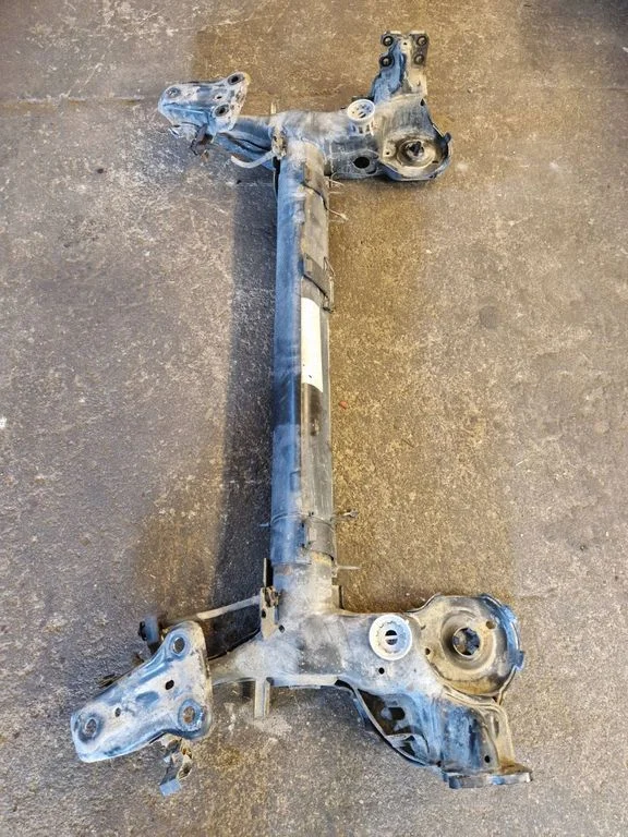 Tagumine sild – Peugeot 2008 I (2013-2019)