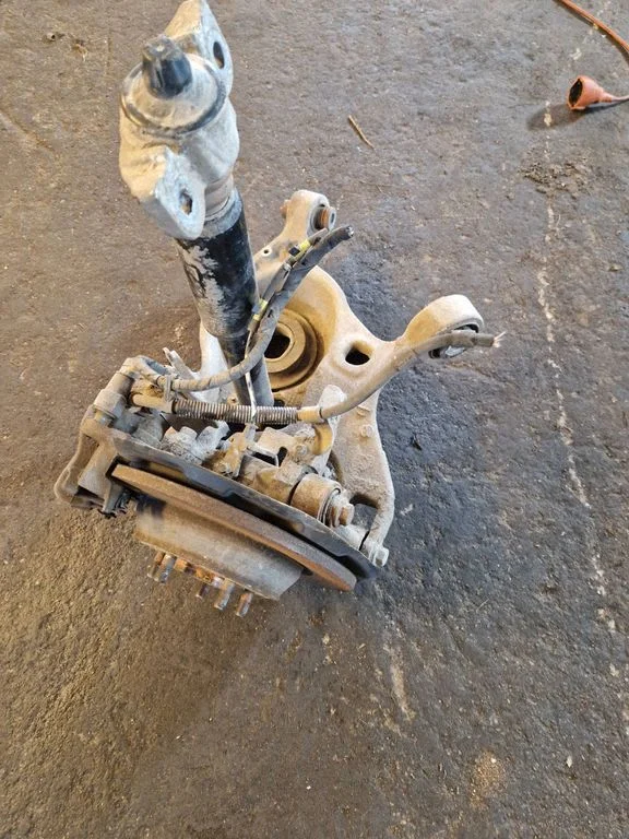 Zwrotnica tylna DG9C2D250A