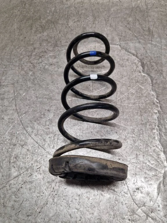 Rear coil spring – KG Mobility Tivoli XLV (2015-)