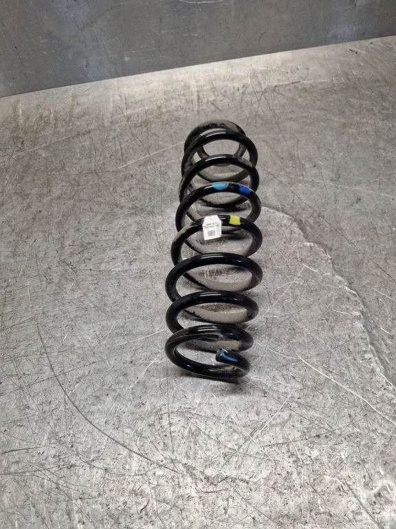 Rear coil spring 55350G5150