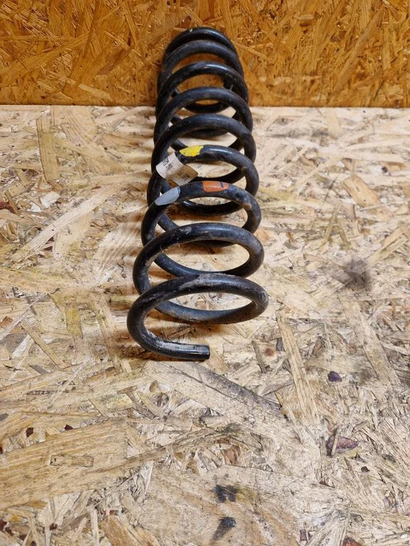 Rear coil spring – KIA Ceed (2012-2018)