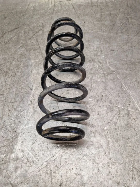 Rear coil spring – Volkswagen Polo V 6R (2009-2017)