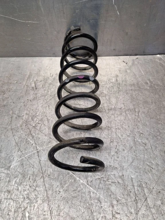 Rear coil spring – Volvo V40 (2012-2019)