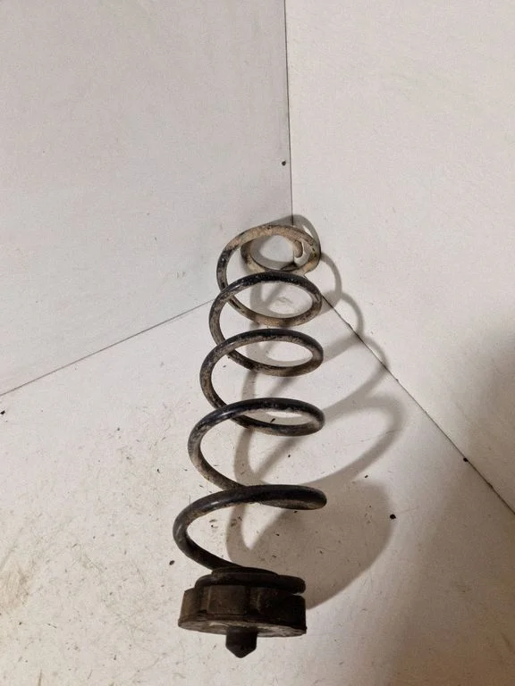 Rear coil spring – Audi A4 Allroad B8 (2008-2016)