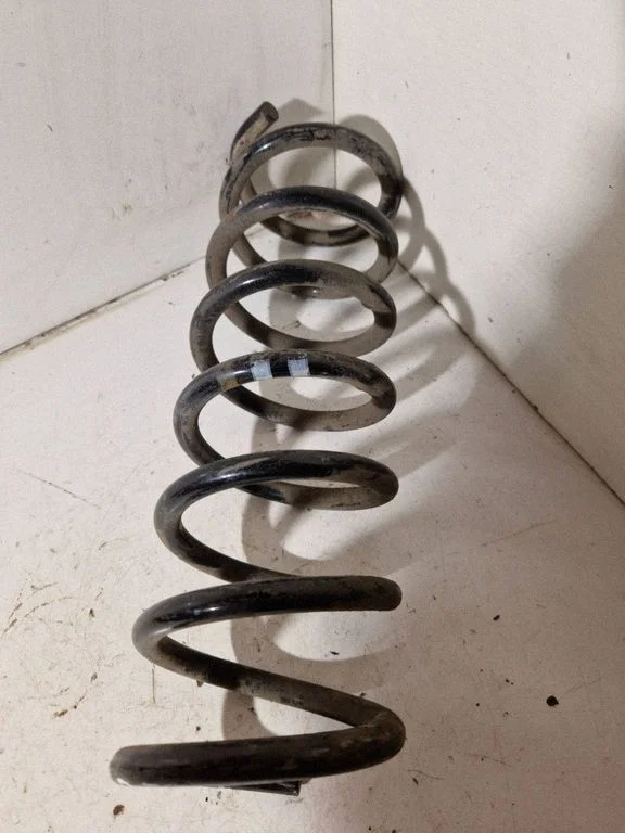 Rear coil spring – Volvo S40 (2008-2012)