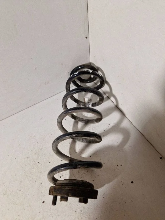 Rear coil spring – Audi A4 Allroad B8 (2008-2016)