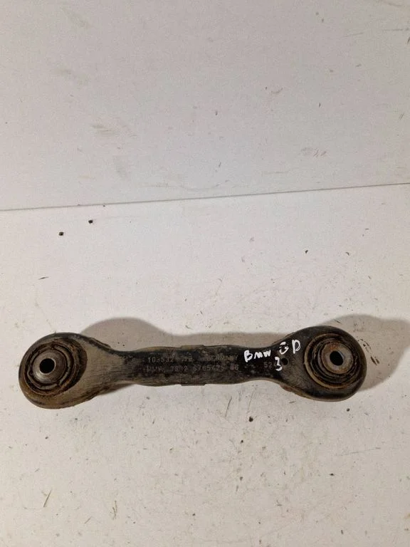 Rear control arm 6765425