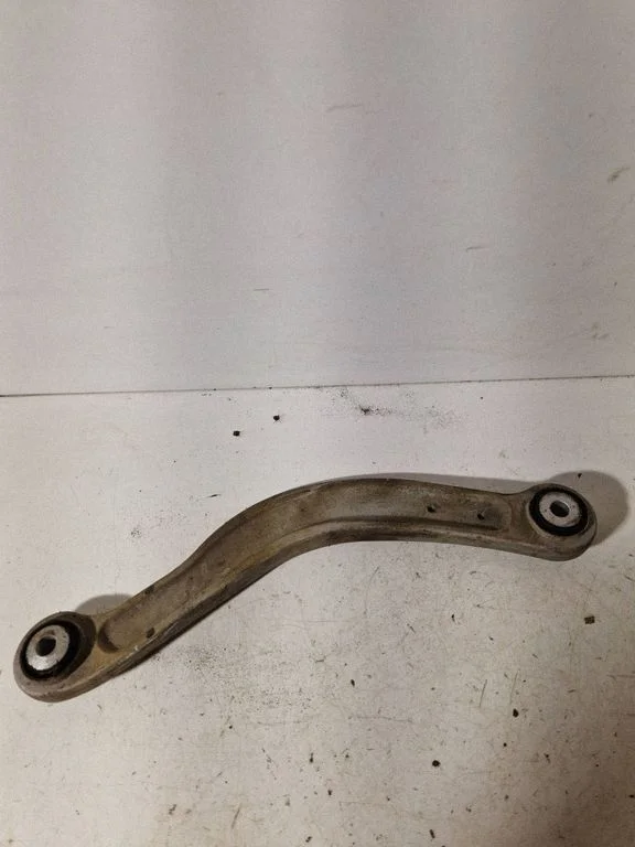 Rear control arm 20407F18