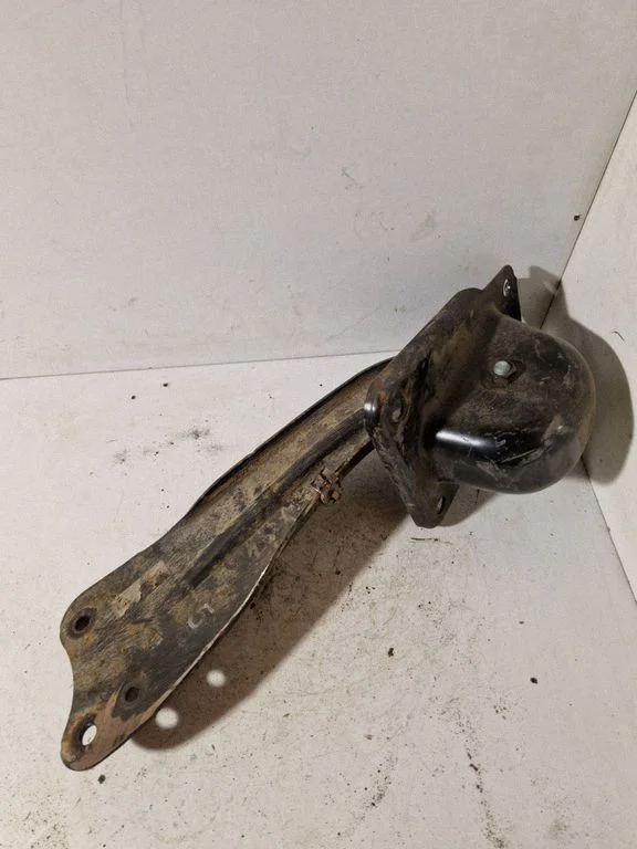 Rear control arm – Skoda Octavia Mk2 (1Z) (2004-2013)