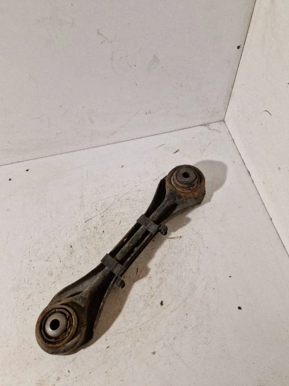 Rear control arm – BMW 1 Series E81 E87 (2004-2011)