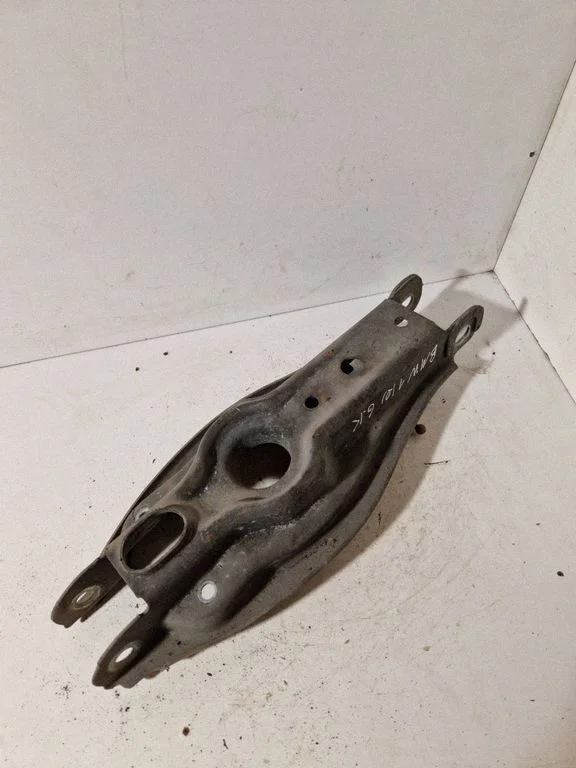 Rear control arm – BMW 1 Series E81 E87 (2004-2011)