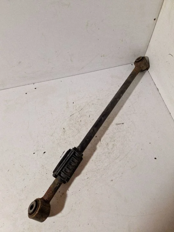 Rear control arm – Jeep Grand Cherokee (2010-2021)