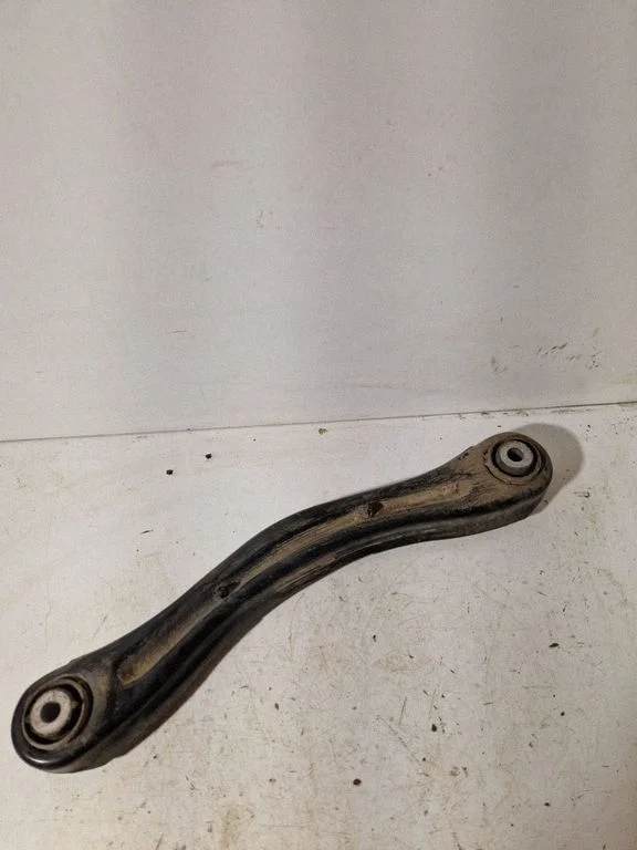 Rear control arm – Jeep Grand Cherokee (2010-2021)
