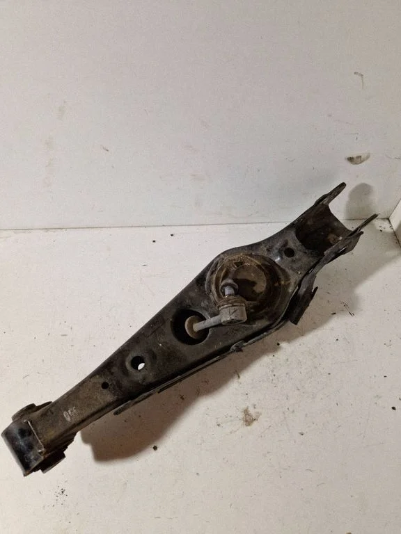 Rear upper control arm/wishbone 55210D3050