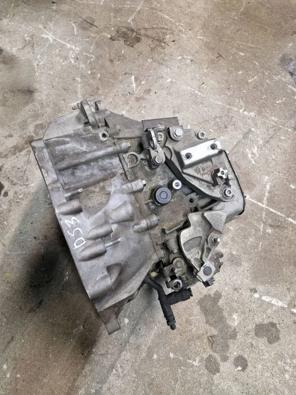 Manual 6 speed gearbox