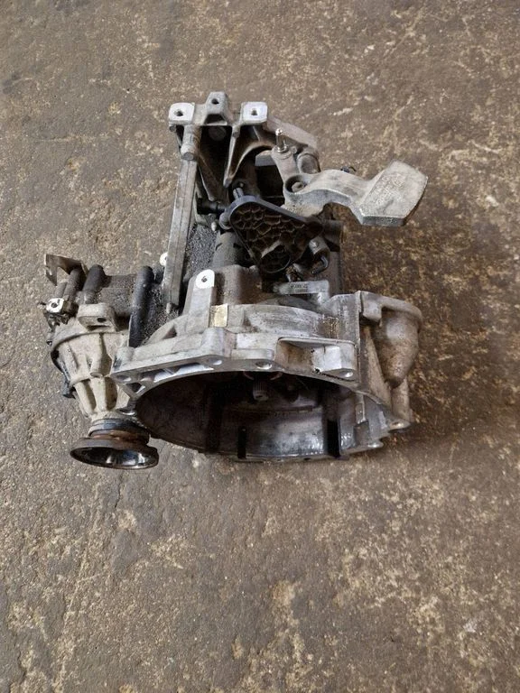 Manual 6 speed gearbox – Volkswagen Touran II (2010-2016)
