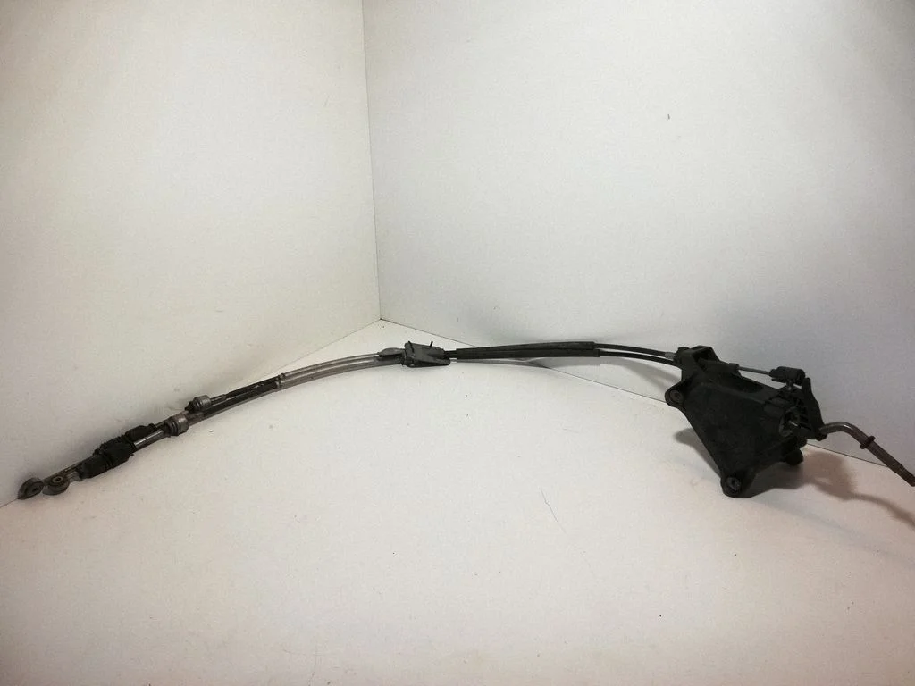 Gear selector mechanism – Toyota Corolla Verso AR10 (2004-2009)