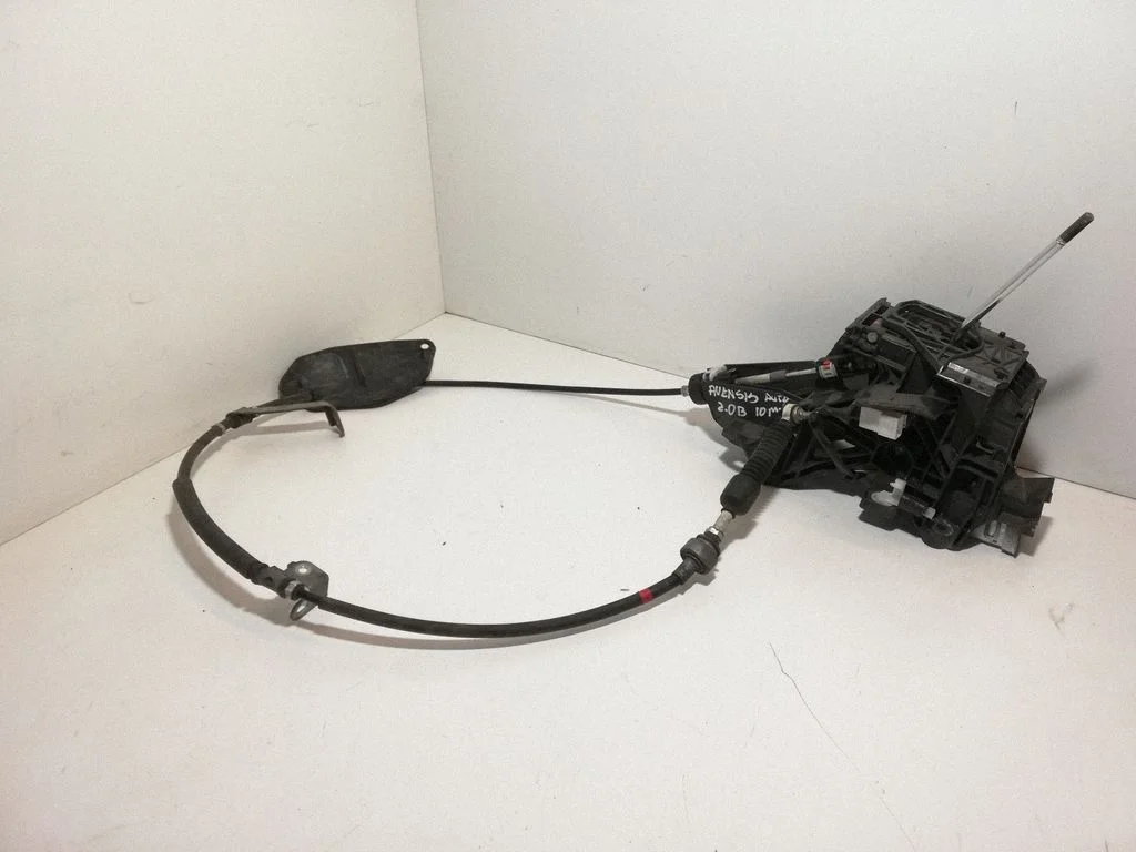 Gear selector mechanism – Toyota Avensis T270 (2012-2015)