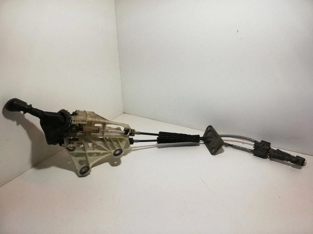 Gear selector mechanism – Volkswagen Transporter - Caravelle T5 (2003-2015)