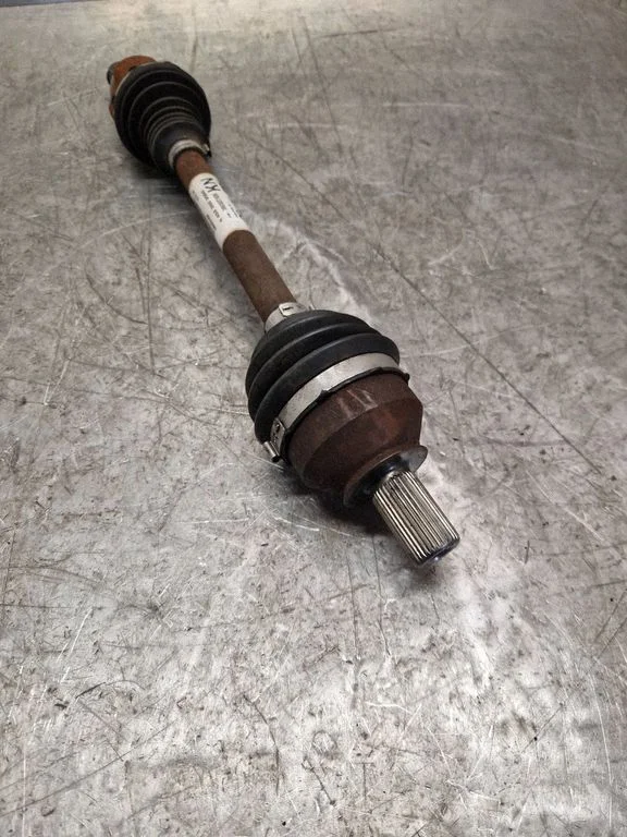 Rear driveshaft 396003780R – Renault Twingo III (2014-)