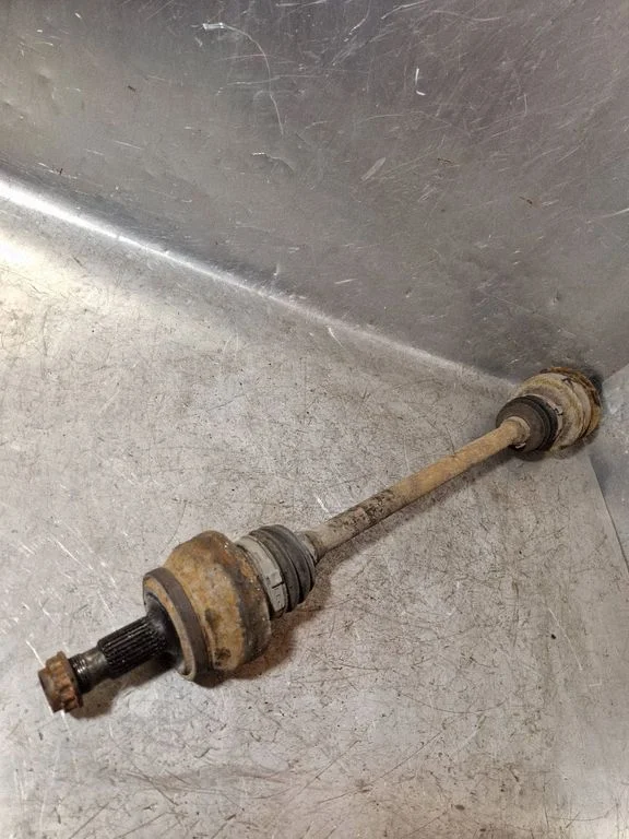 Rear driveshaft – left