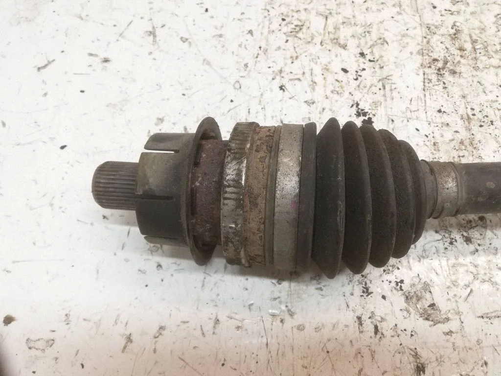 Rear driveshaft P31325135AC